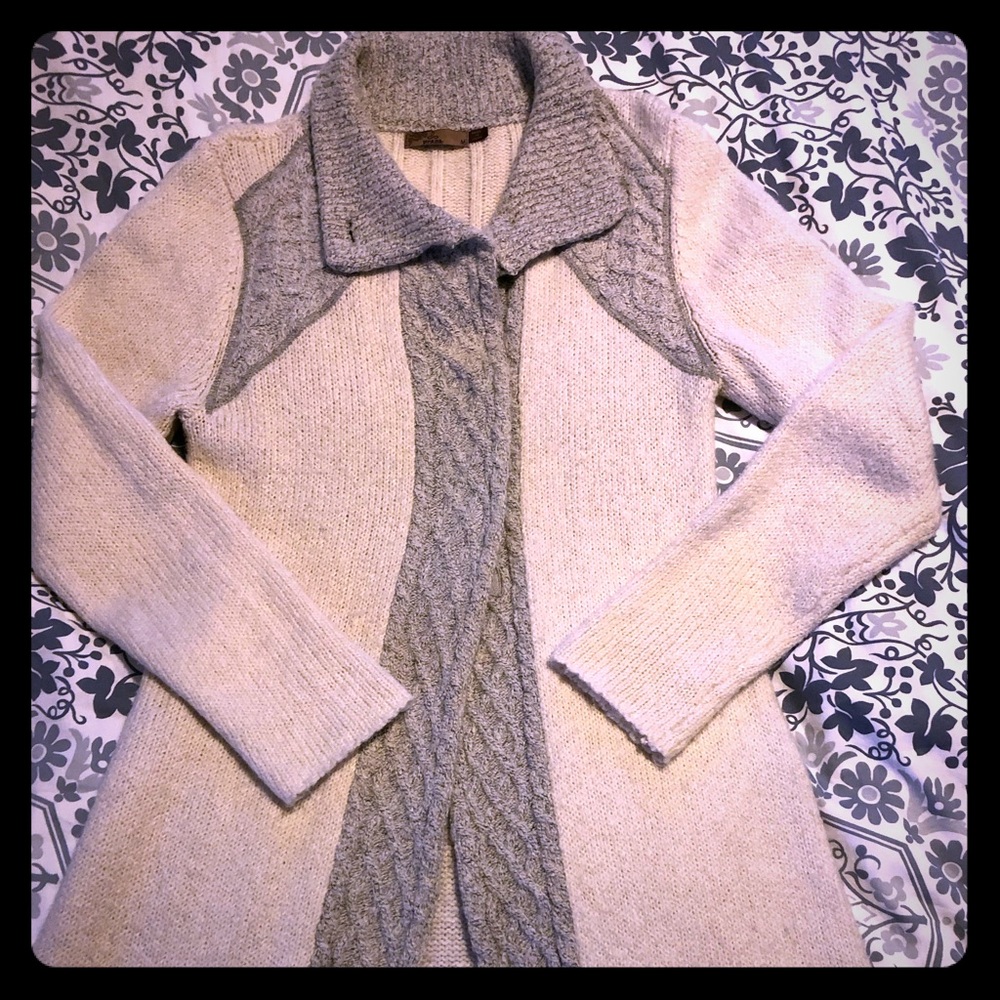 Women’s Prana Sweater (M)